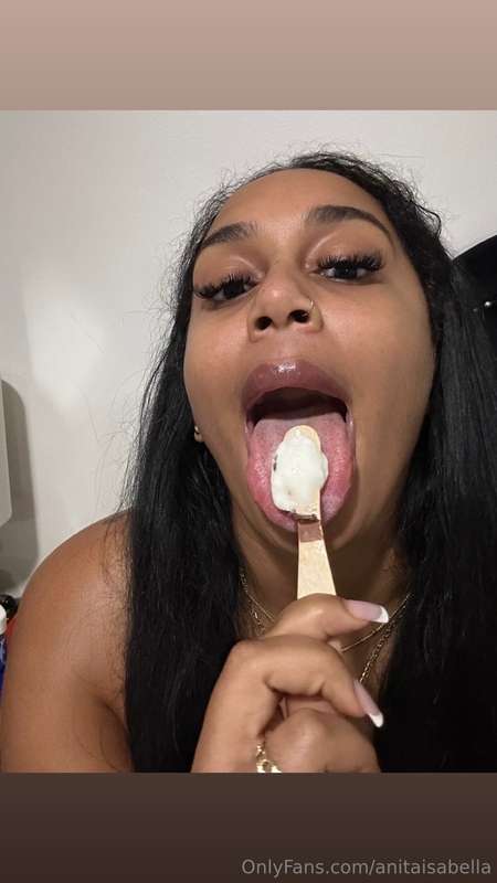 anitaisabella