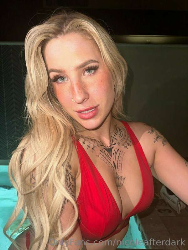 nicoleafterdark