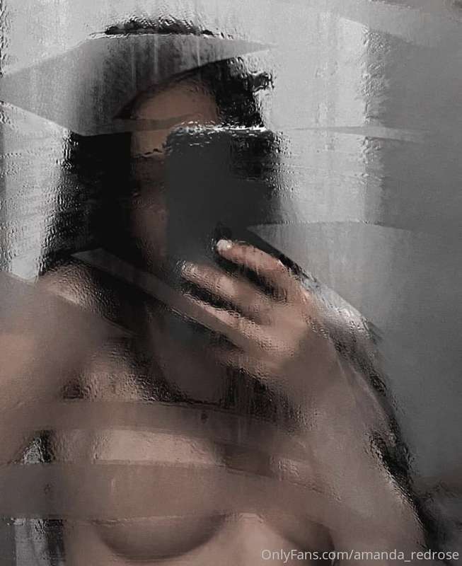 amanda_redrose