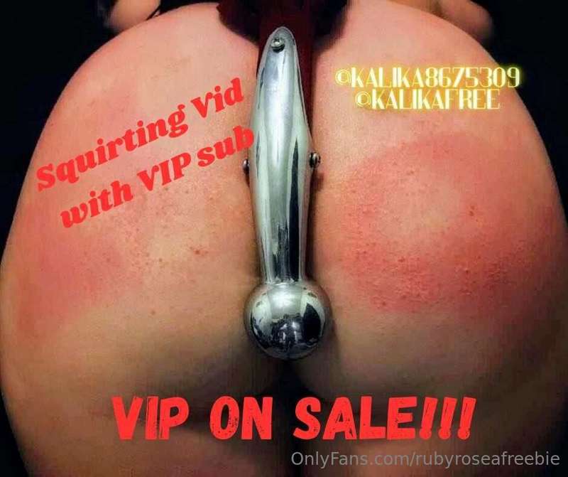 💦Geeky pain slut, free squirting video if join VIP!💦Come see..