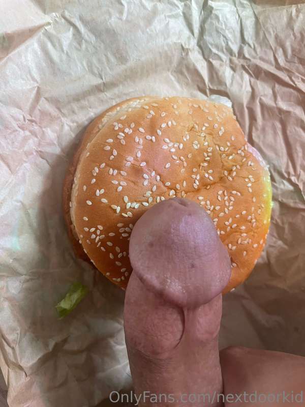 Let me blow a load in your burger 🍔