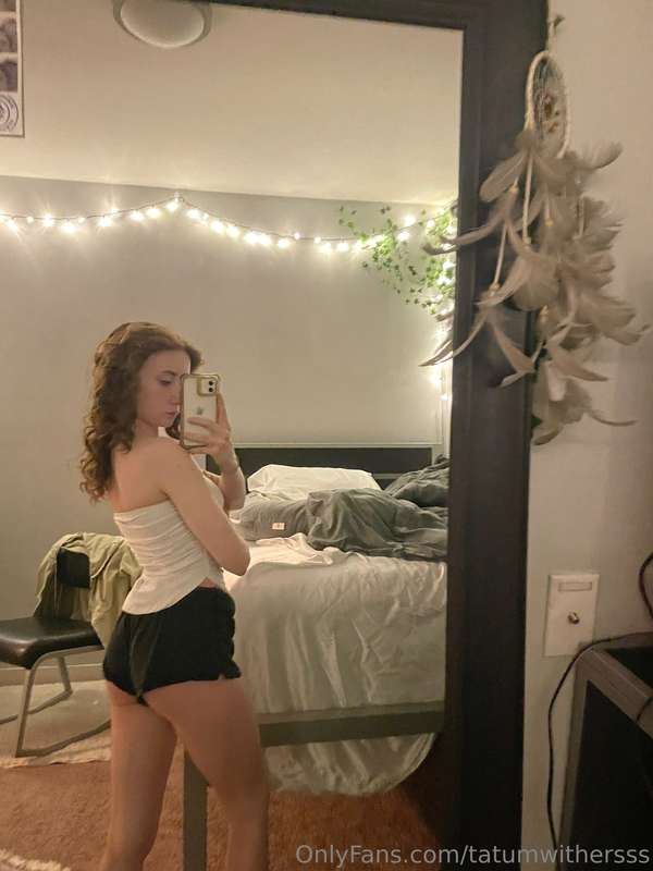do you like petite girls?