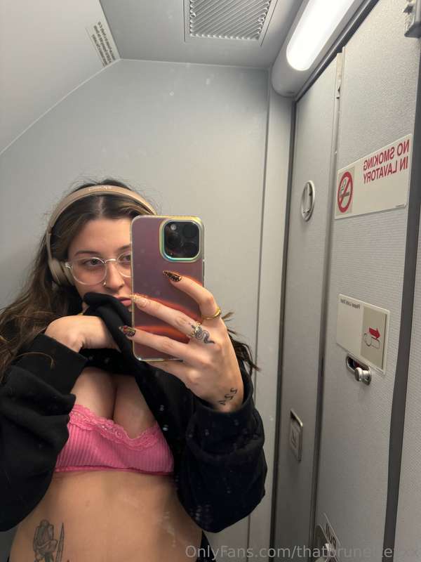 thatbrunettexxx