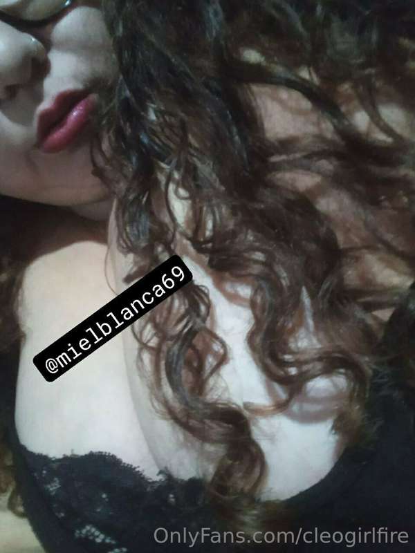 🌻 I'm Constanza🌻

Do you want to play😏 ?
🍭 @mielblanca69 🍭
🍭..
