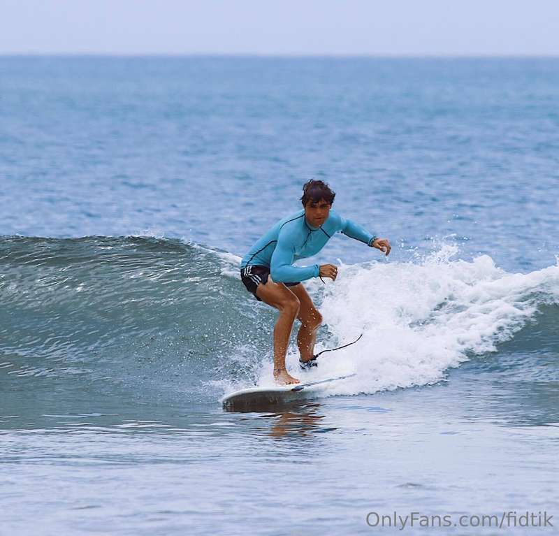 i ruin waves, not lives (kinda) 😜https://onlyfans.com/fidtik..