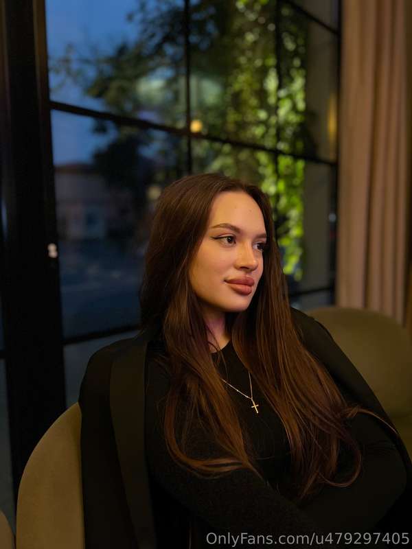leila_mur