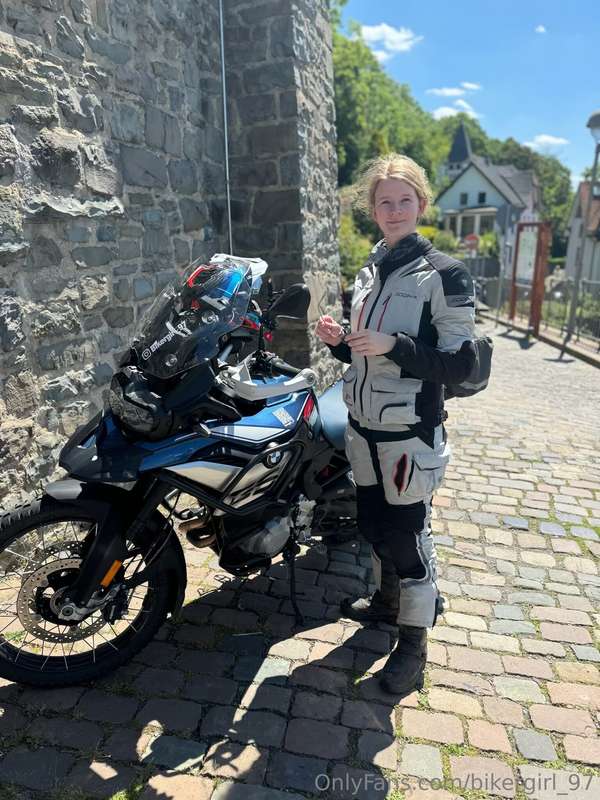 bikergirl_97
