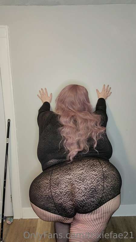 trixiefae21 image #0