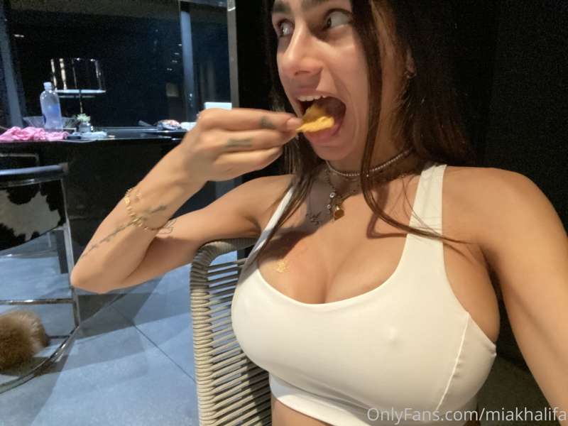 Foto 66 de miakhalifa en Tocromo