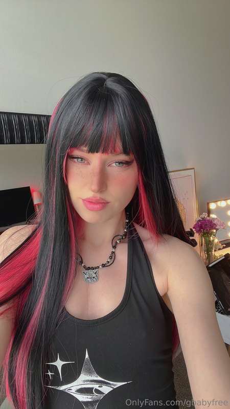 E-grl web-cammer roleplay on the way! 