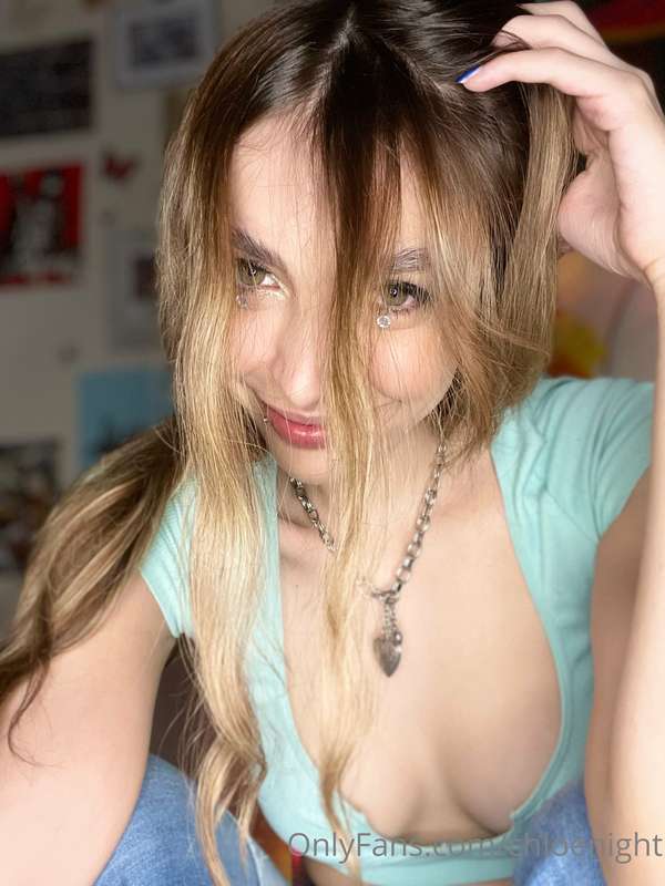 chloenight image #3