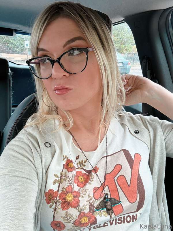 Where should I take you on a date? 😘
