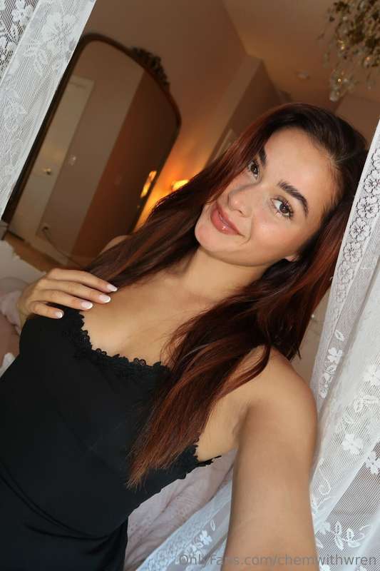 going live tomorrow at 8pm cst 😘