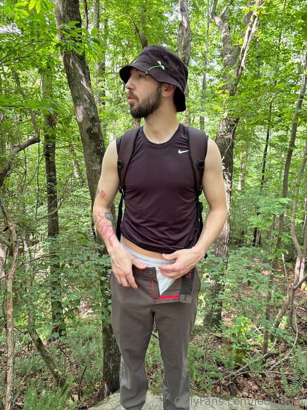 Anyone up for a hike? 😏
