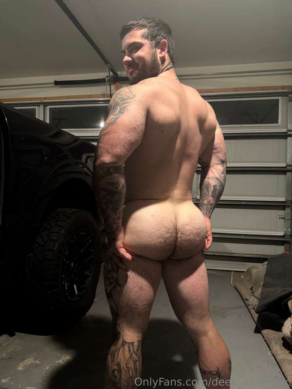Custom videos EVERYDAY THIS WEEK (answering DMs) 