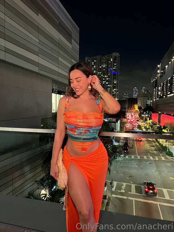 Foto 4 von Ana Cheri auf Tocromo