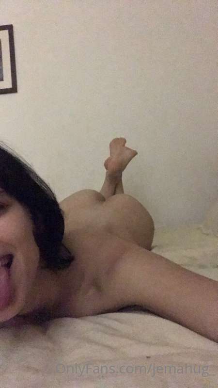 jemahug_