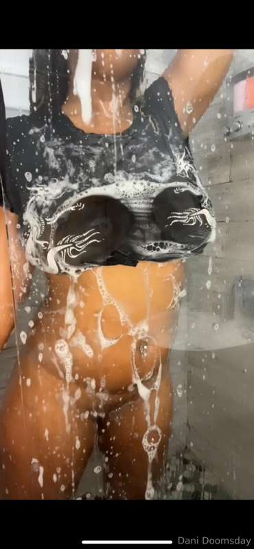 Super steamy shower video 🖤
