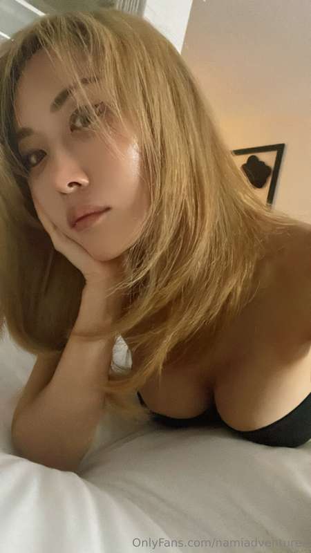 Feeling extra pretty tonight 