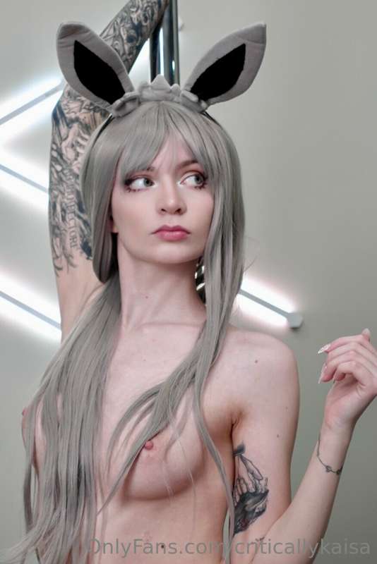 criticallykaisa image #1