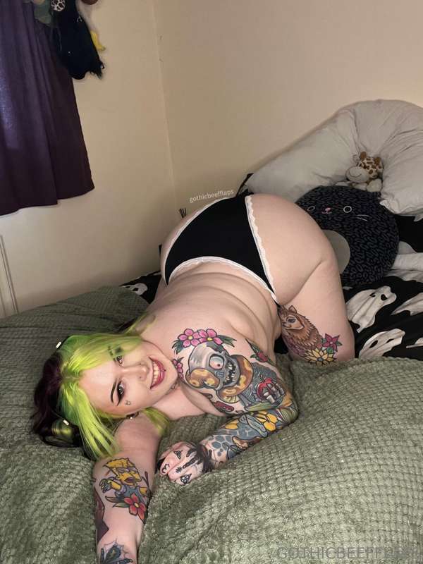 gothicbeefflaps image #0