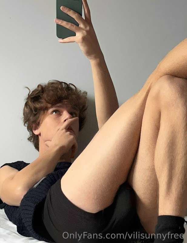 I'll spread my legs and let you do anything you want 🥵