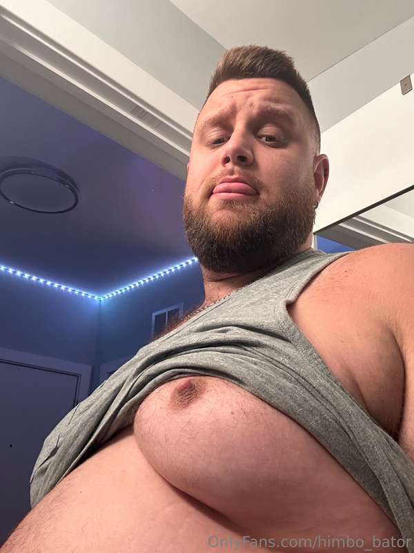 himbo_bator