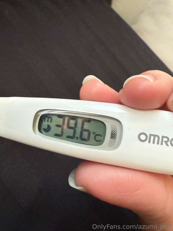 流行病にかかって療養中🤒🛏️医者は「人とすれ違えば感染するレベルで流行っている。」と言っていた。困るよ😩