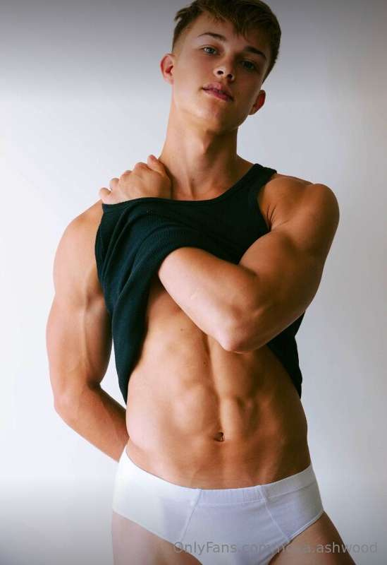 Naughty vibes wrapped in every ripple of these abs 😈