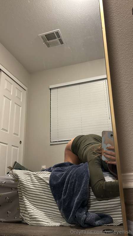 I wanna grind you all day 😈