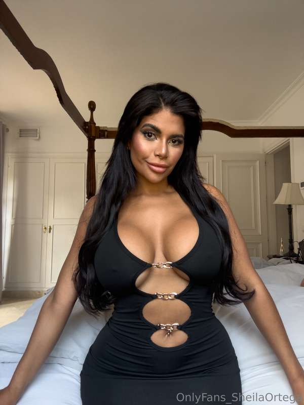 I'm a very hot Venezuelan girl 😉