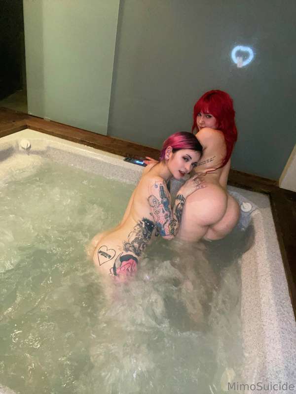 Me and @gloom did a video together in this jacuzzi few month..
