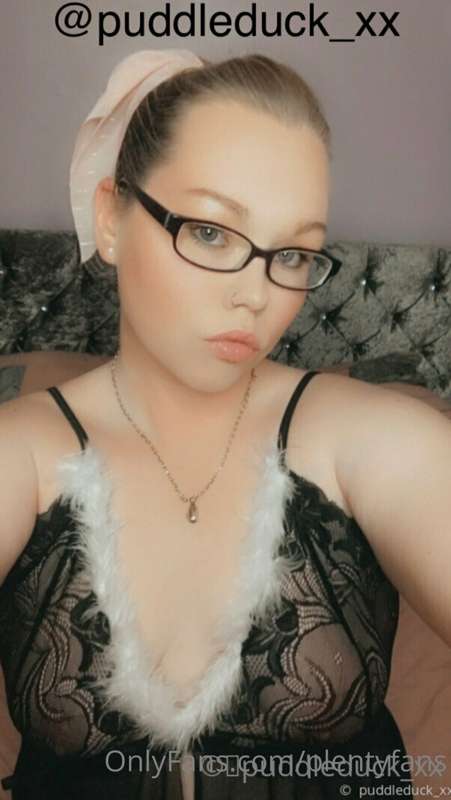 Curvy, Blonde MILF from the Geordie Land, Newcastle, lets ge..