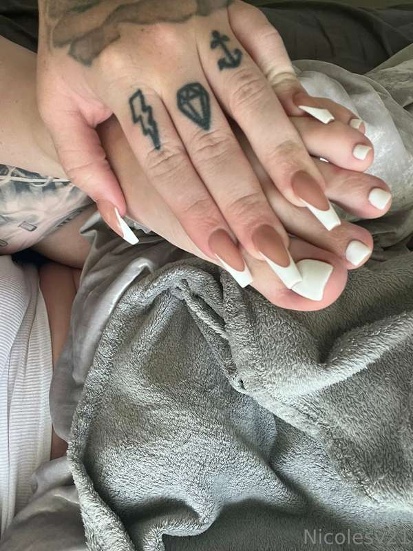 nicolesv21