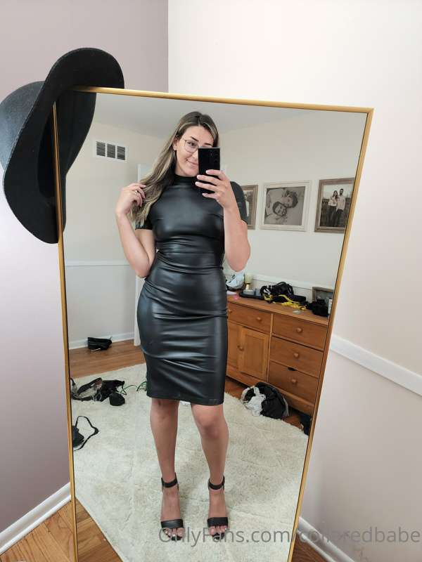 collaredbabe image #2