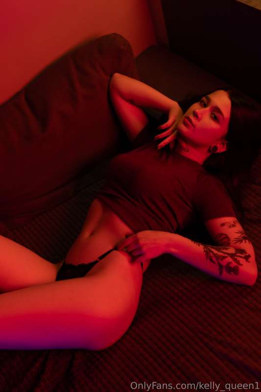 kelly_queen1