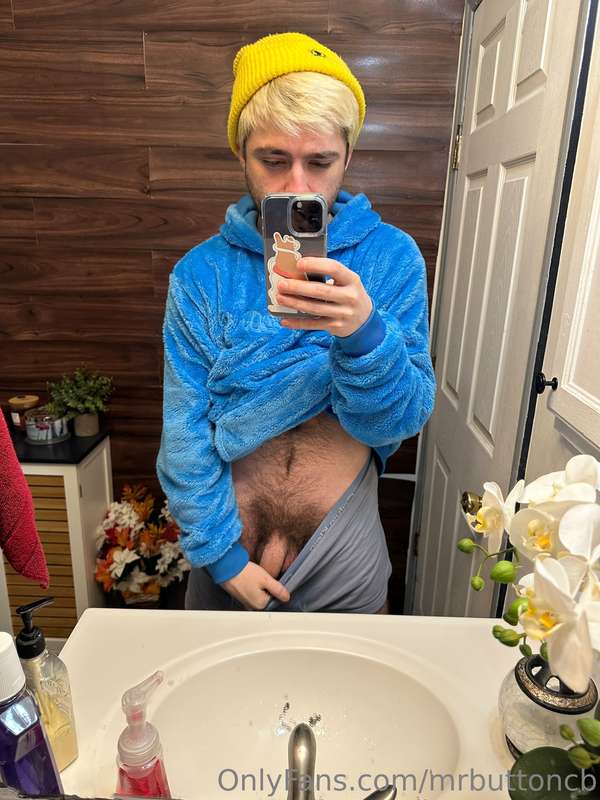 mrbuttoncb image #3