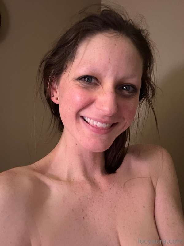 Just had an unexpected 5some orgy 🤤 do I have sec hair and s..