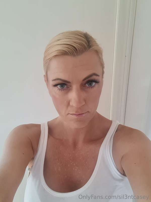 Hvad foretrækker du? 😘😘😘❤️What do you prefer? 😘😘😘❤️