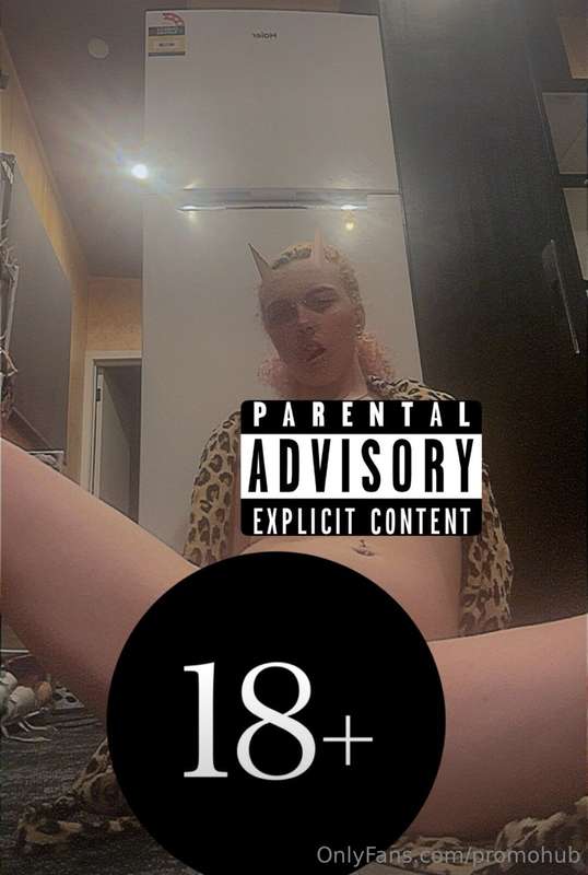 Wanna see the uncensored versions 🫣Come sub to my OnlyFans f..