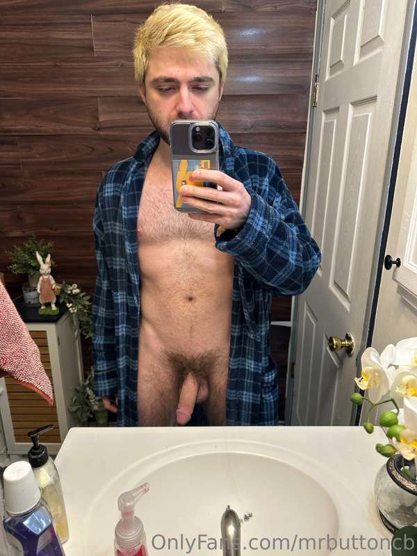 mrbuttoncb image #0