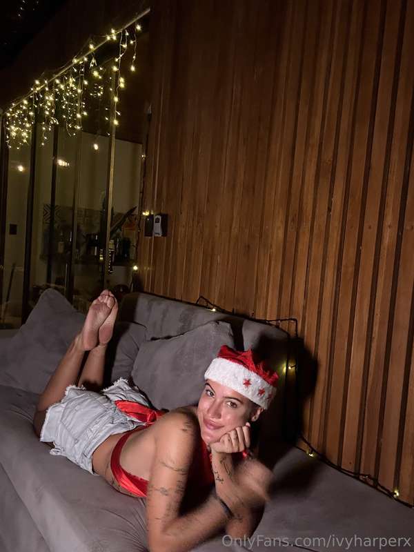 Spreading holiday cheer and warmth to all! Wishing everyone ..