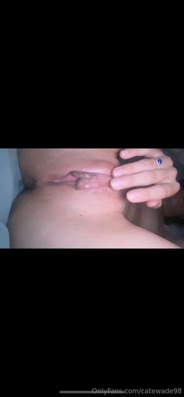 My pussy needs you… I played with my pussy this whole video ..