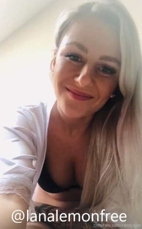 💜💜💜 STOP SCROLLING AND CHECK HER HOT CONTENT 💯😍 @lanalemonfr..