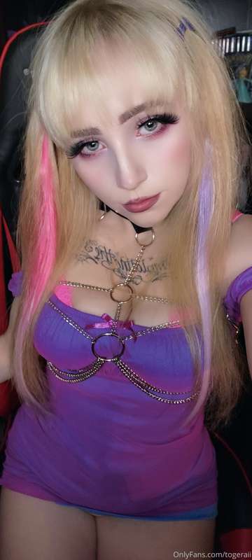 I really liked this look. Boobies at the end 👀 please consid..