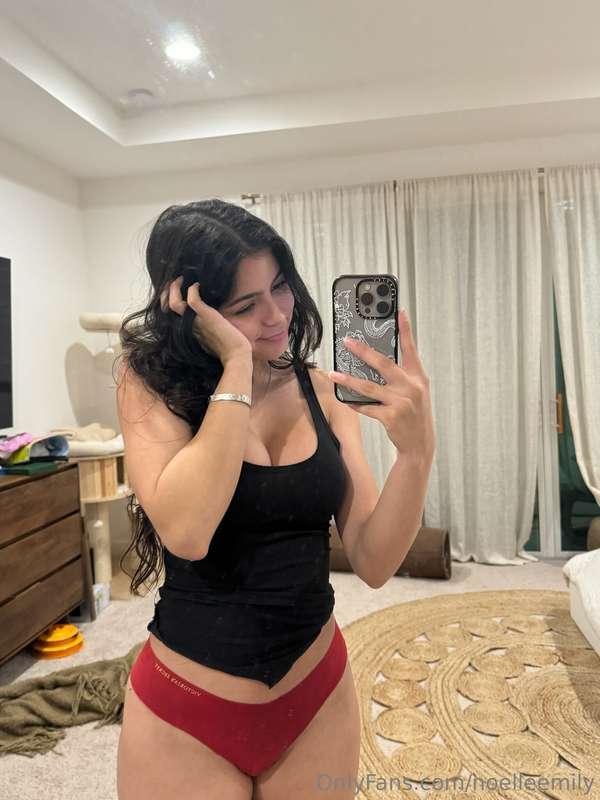 noelleemily