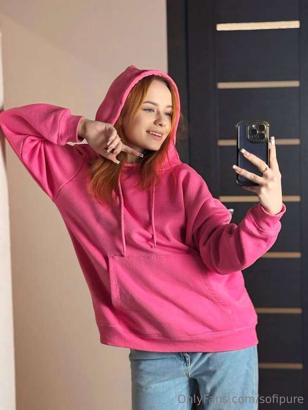 Pretty in pink and ready to make your day brighter 😉