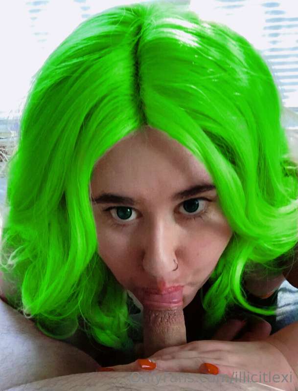 Sour apple lollipop cock 🍭