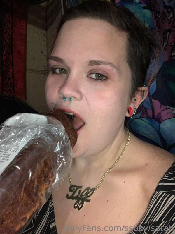 Mmmmm Chocolate Banana Bread. I love big things in my mouth...