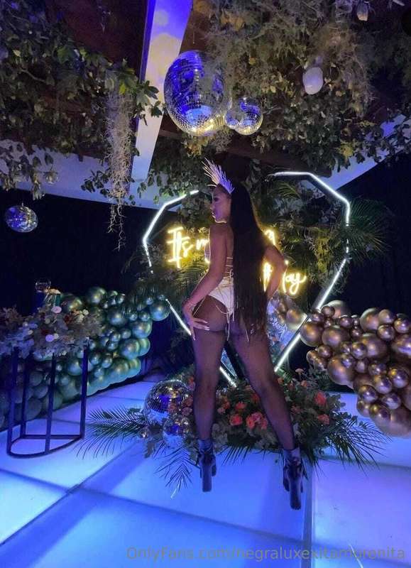 negraluxexitamorenita